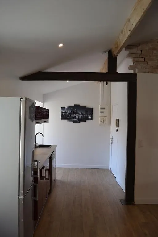Apartment 2 Pieces Vagliano France